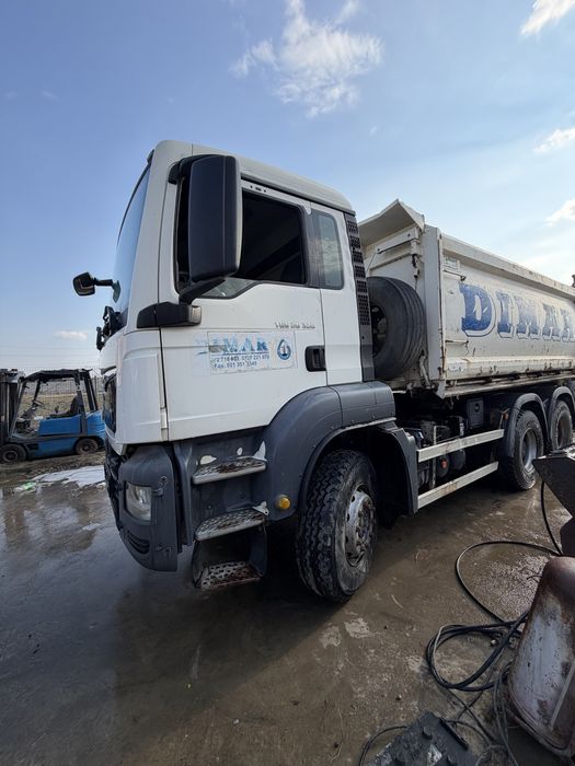 De vanzare bascula MAN 6X4 anul 2015