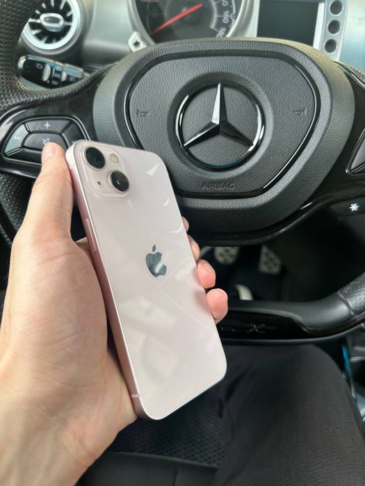 iPhone 13 holati zur