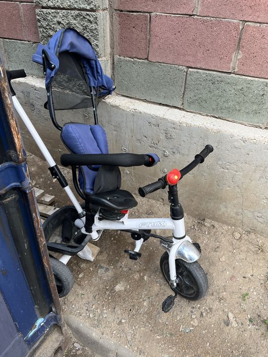 Продам детский трехколесный велосипед