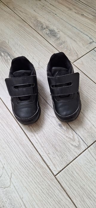 Adidasi reebok de copii