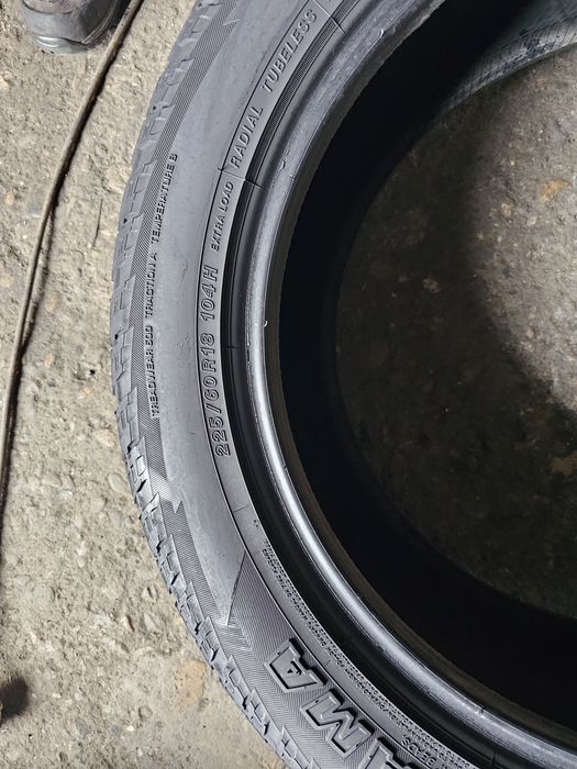 2 anvelope vara 225 60 18 Yokohama A/T 2021