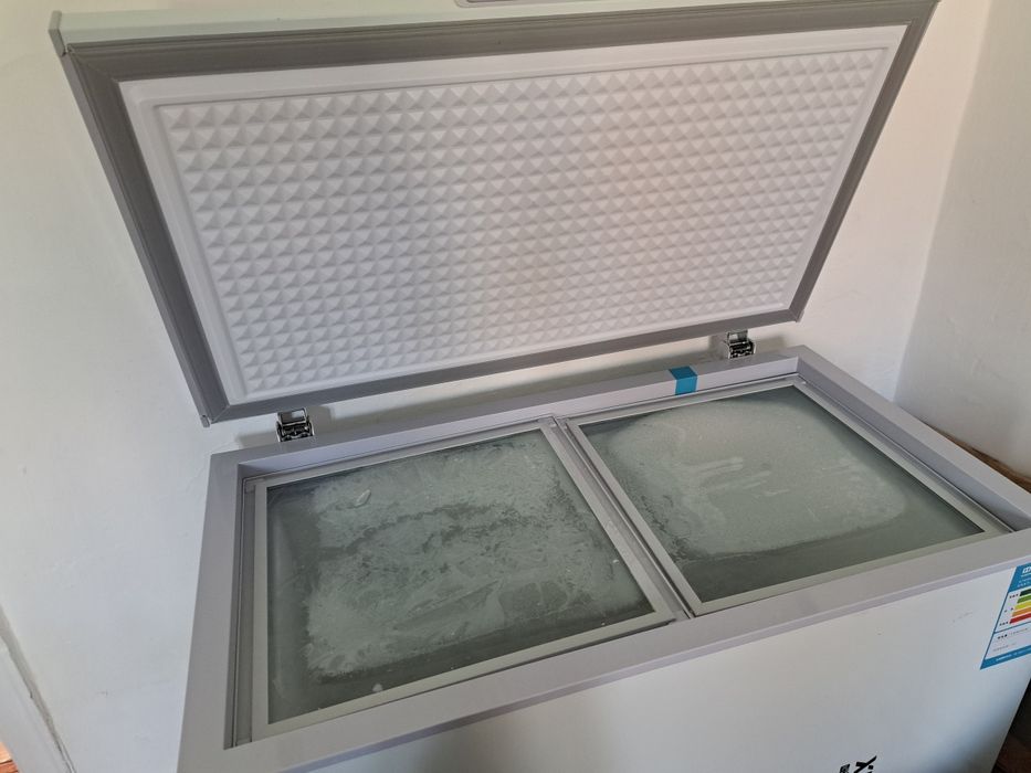 Морозильник новый