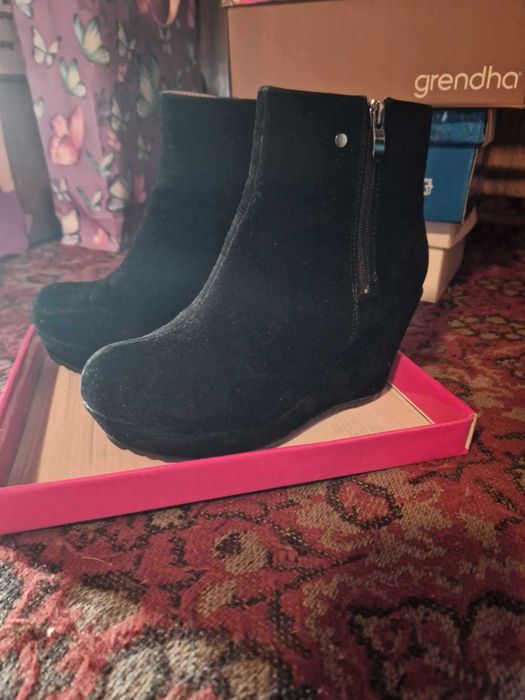 Нови обувки боти ток, платформи, топли, ЗИМНИ, удобни, велур, еко кожа