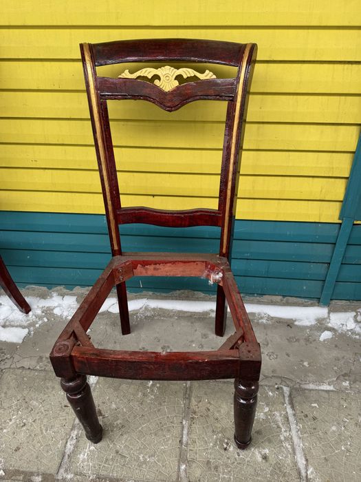 Продам антиквариатные стулья!