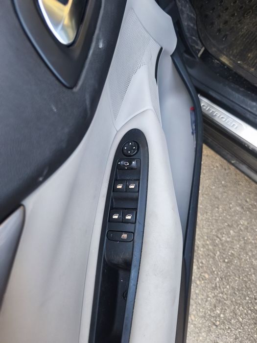 CITROËN C4 2012 — imagine 4