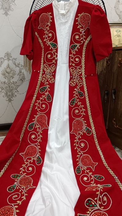 Национальное платье кизил ансамбль кўйлак
