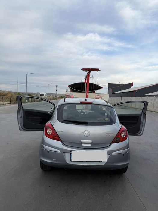 Autoturism Opel Corsa