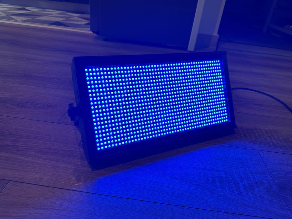 Led Par RGB. Stroboscop Led. Lumini Disco. Spot Lumina. Lumina Arhitecturala. Lumina Ambientala Led Bar Led Par 64