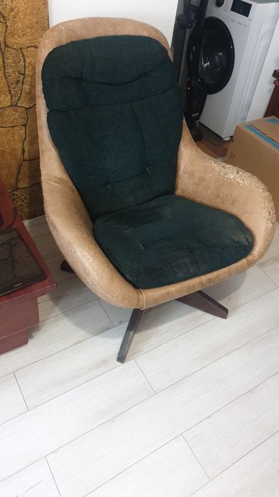 Recondiționez mobilier tapițat