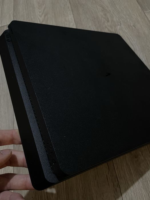 playstation 4 slim