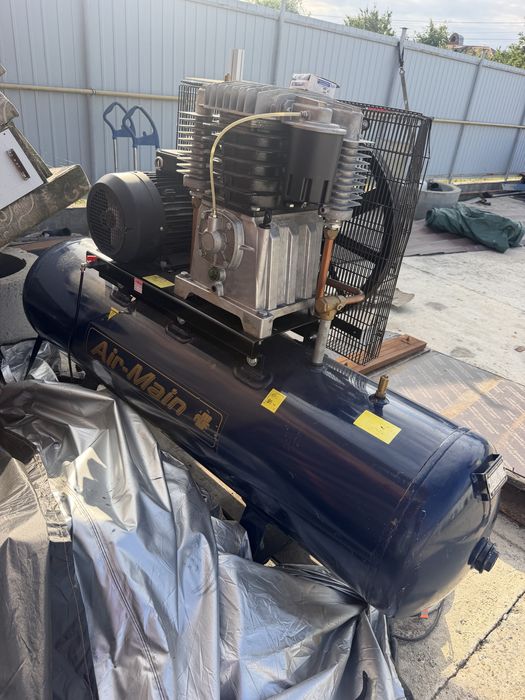 Compresor aer Air-Main 270/272L, 7.5 kW (10 CP), trifazic, 10 bari by Fiac