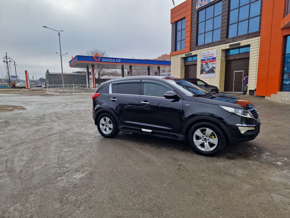 Продвм KIA Sportage 2012 года