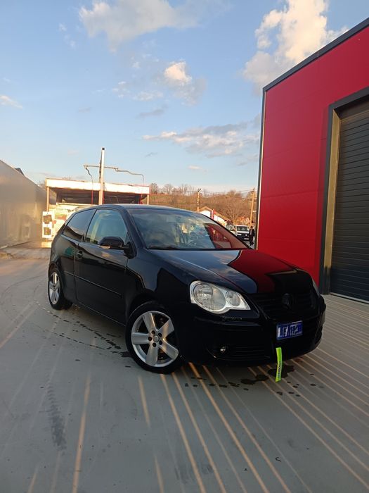 Vând Volkswagen Polo
