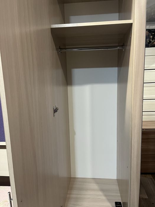 Продам шкаф для спальни