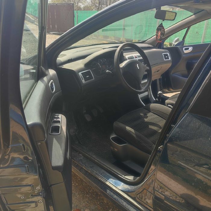 vand Peugeot 307 SW 1.6 AN 2008 DIESEL 4000 LEI