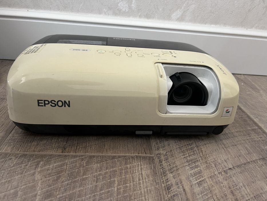 Продам рабочий бу проектор Epson