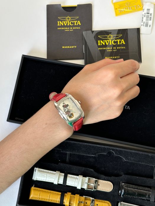 Наручные часы Invicta