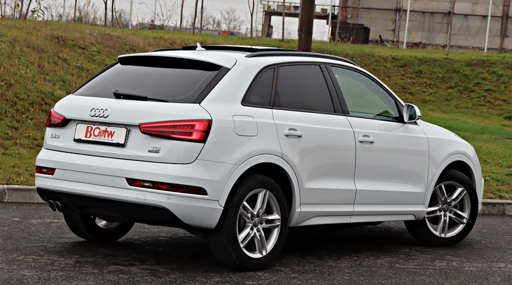 Audi Q3 / 2016 / Quattro / Automat  S tronic/Faruri LED / Panoramic