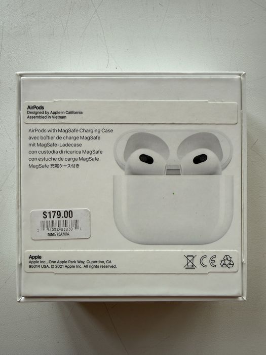 Продам AirPods 3