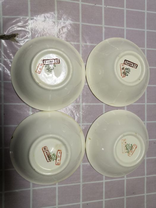 Продам советские фарфоровые салатницы