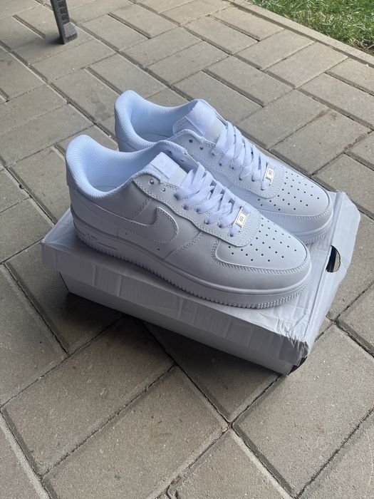 Air force 1 triple white