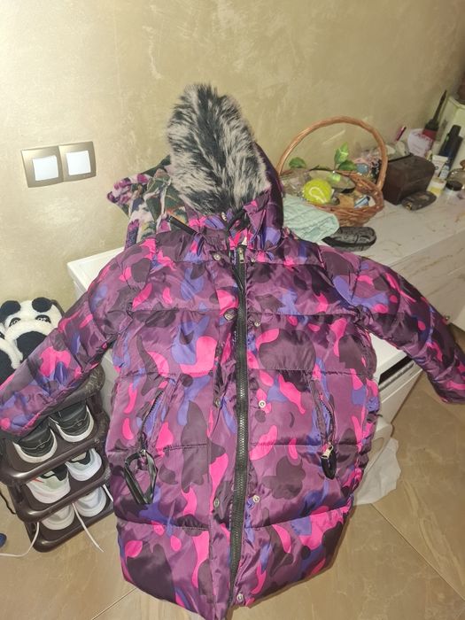 Зимно яке дебело с качулка за момиче  ,леко и меко