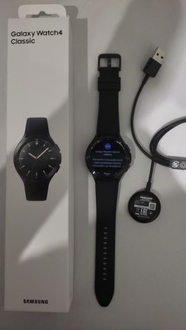 Продаю Samsung Galaxy Watch 4