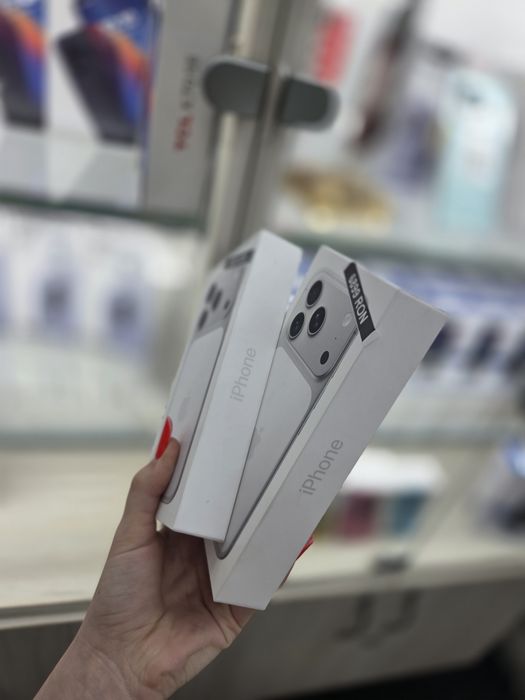 Humor GSM vinde - iPhone 17 Pro / 256 GB / Silver / Sigilat / Garantie / Rate