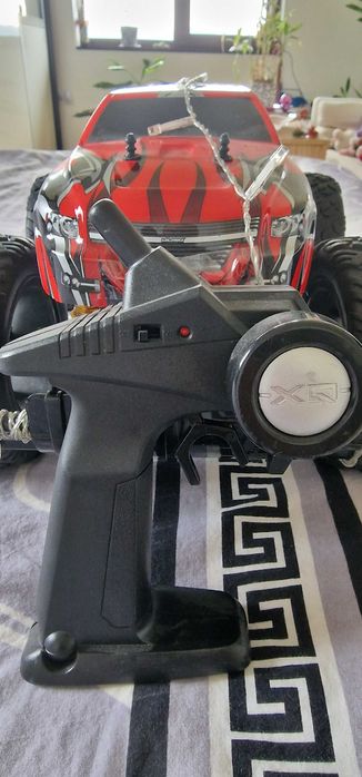 Количка с дистанционно WildMax