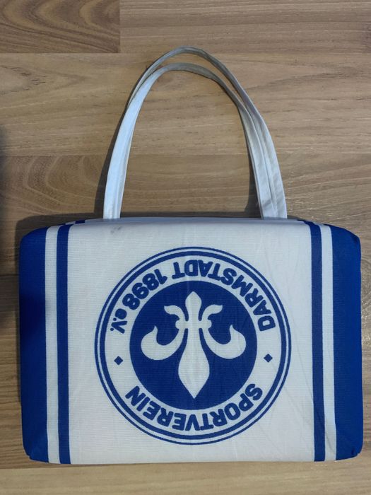 Фенски артикул възглавница на ФК Дармщад