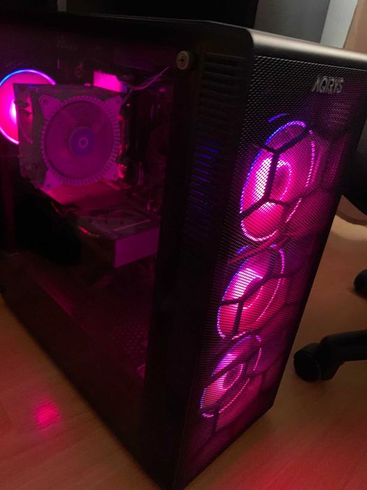 Sistem PC Gaming Calculator i5-13400F / RTX 4060 8GB / 32GB DDR5 / SSD NV2 500GB + HDD 1TB