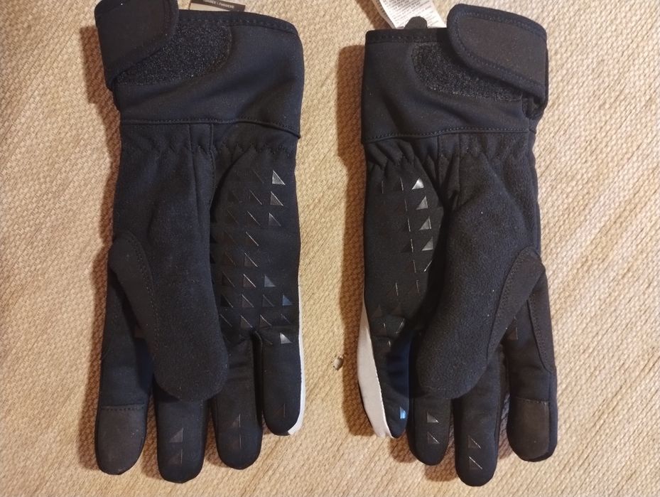 Fesuri si manusi unisex