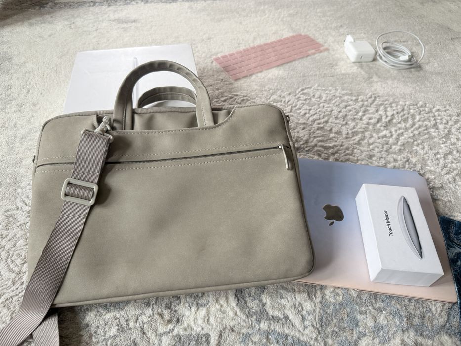 Макбук M1 2020 Сатылады