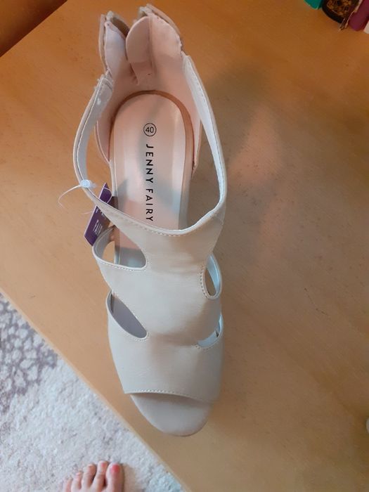 Летни сандали и чехли