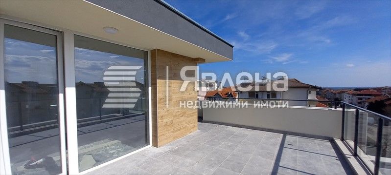 Продава се Тристаен апартамент в Царево - 199 кв.м за 1003 €/кв.м - Снимка #2