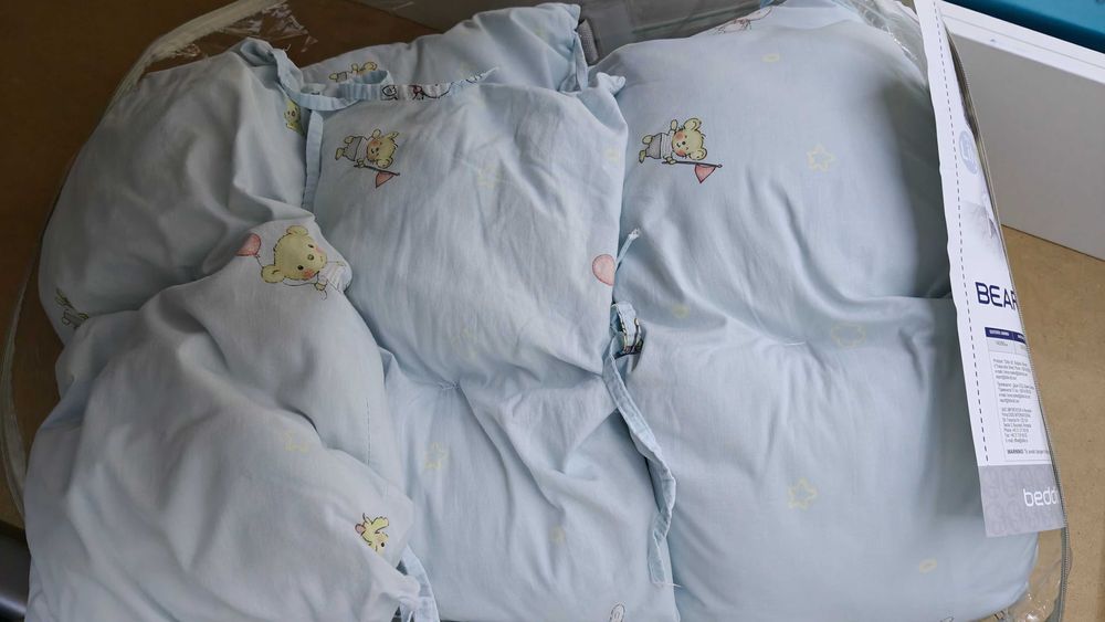 Lorelli Спален комплект за бебешка кошара 10 части за момче.