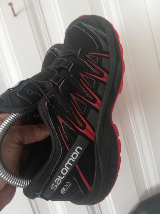 Adidași Salomon nr 36 unisex