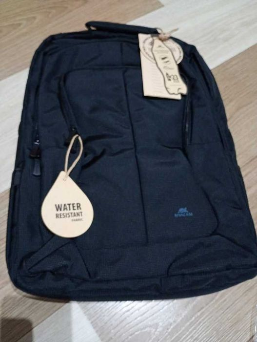 Rucsac laptop RIVACASE 17.3" nou, nefolosit