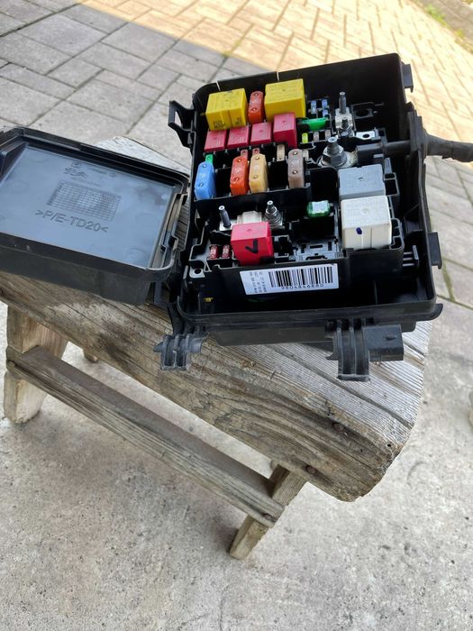 Vand set radiatoare cu electroventilatie . Peugeot 3008  II MOTOR 2 Litri