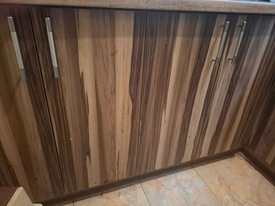 Кухненски шкафове