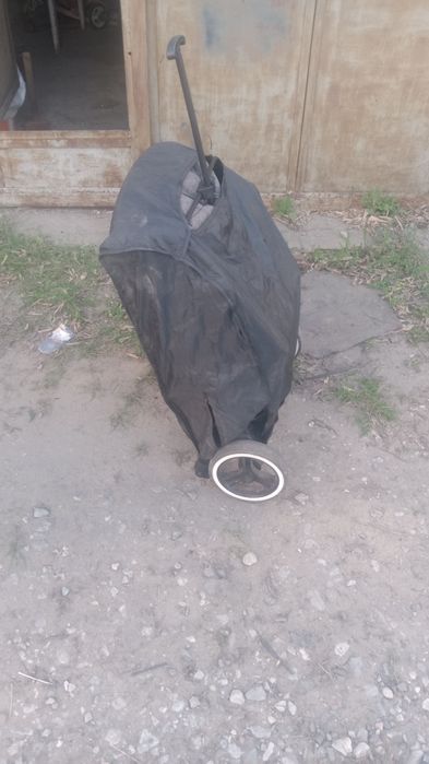 Продам летнию коляску