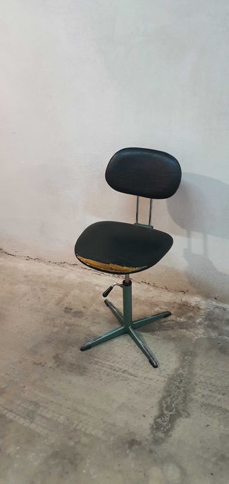 Столче винтидж,индустриално,антика