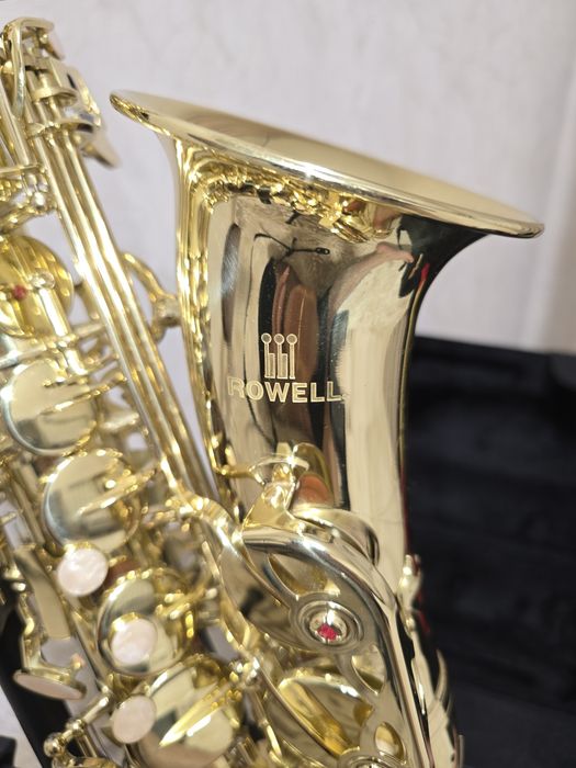Продам Альт саксафона Rowell