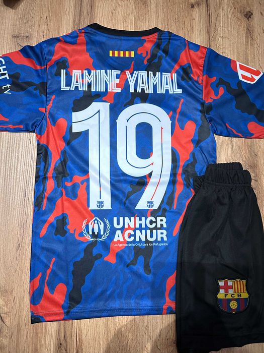 Reducere: Tricouri & Echipamente fotbal copii – jucători celebri