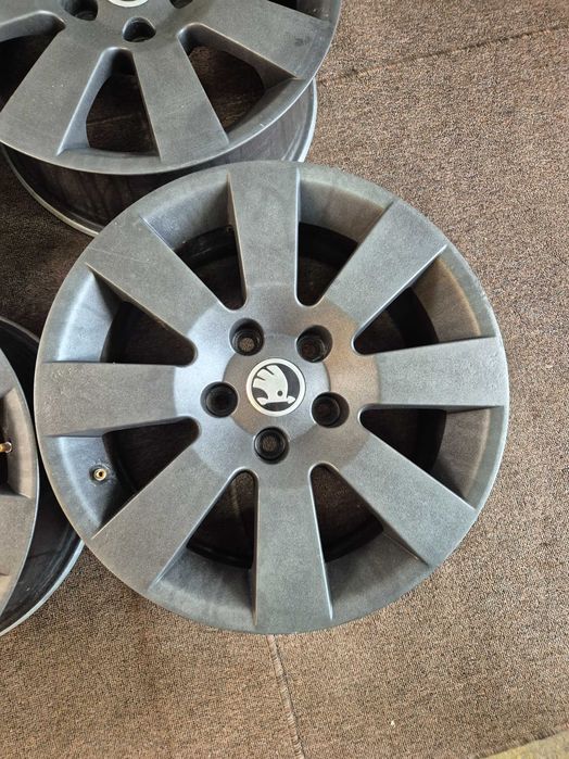 Jante Aliaj 5x112 16'' OEM Skoda Superb Octavia Yeti Karoq / VW Passat Golf Touran Sharan Tiguan Caddy T-ROC  7J ET 37 !