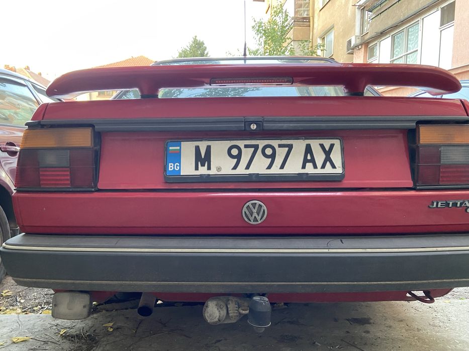 Продавам VW JETTA 2 TD