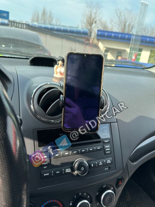 Заводской держатель телефона Нексия 3