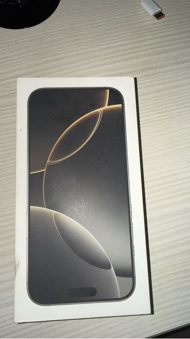 Продам Айфон 16 про макс 256 гб