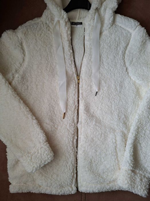 Пухкава бяла „Sherpa“ жилетка на Beloved Woman (UK)