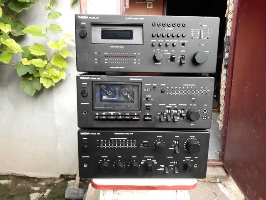 Linie audio . Sony  .wega modul 42v reducere